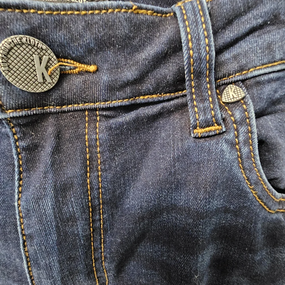 Kut‎ from the Kloth Women's Dark Blue Jeans Size 12 Pristine
